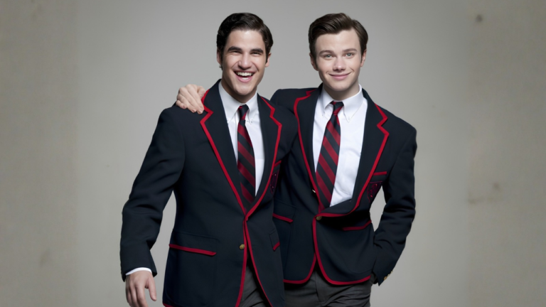 CHRIS COLFER FALA SOBRE VIRAR PERSONAGEM DE FANFIC E O CARINHO DOS FÃS POR KLAINE