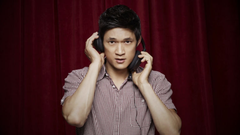 HARRY SHUM JR. FALA SOBRE O REBOOT DE GLEE: “NÃO CHEGAMOS A CELEBRAR O QUE A SÉRIE SIGNIFICOU”